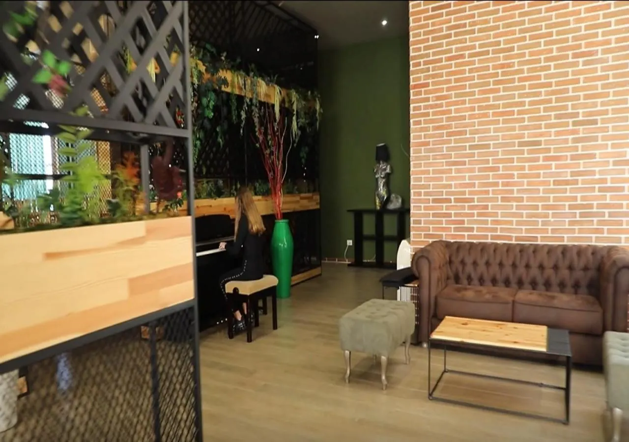 ساراندا Eval Hotel