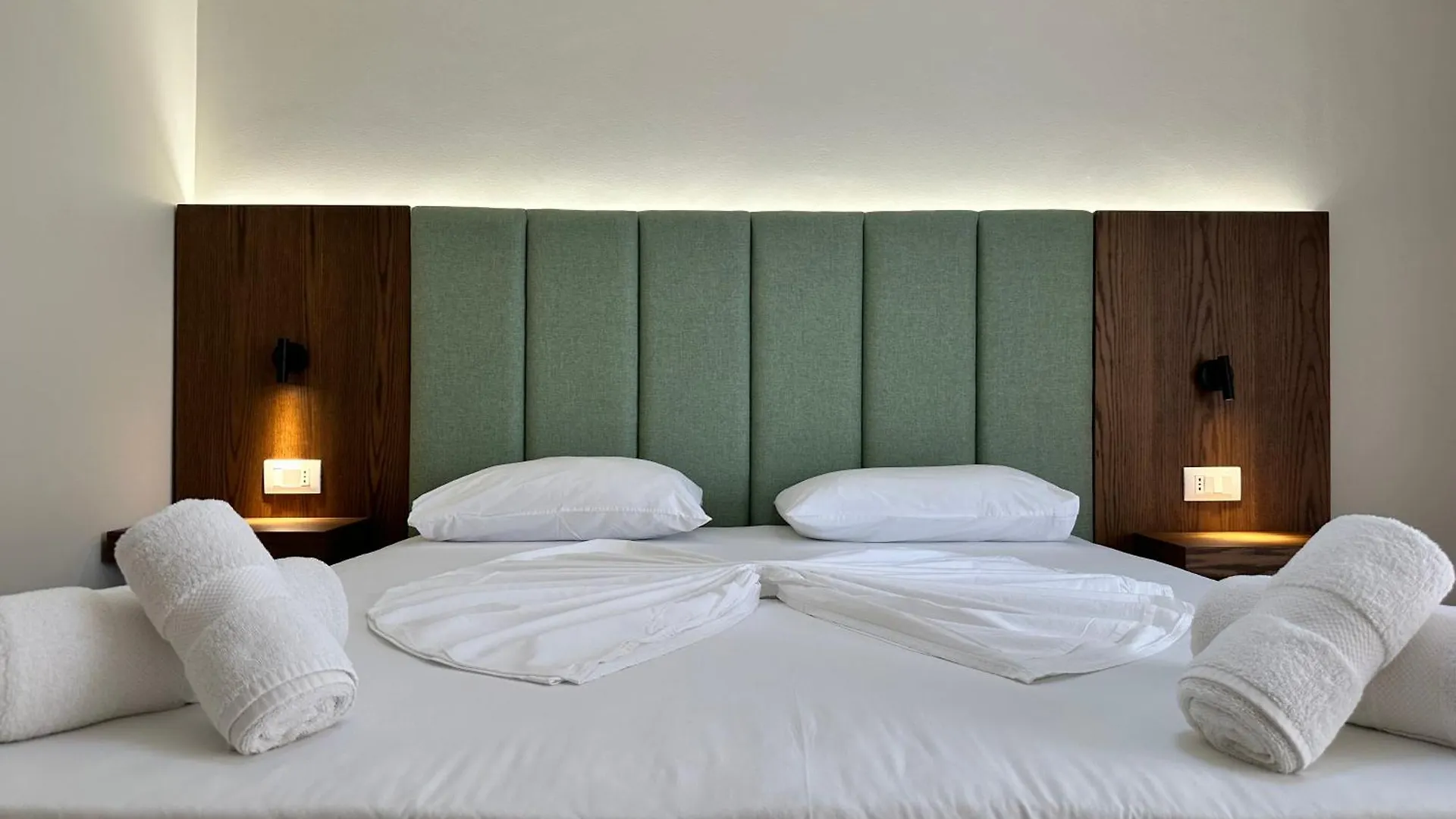 Aparthotel Eval Hotel Sarandë